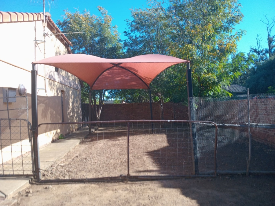 2 Bedroom Property for Sale in Christiana North West